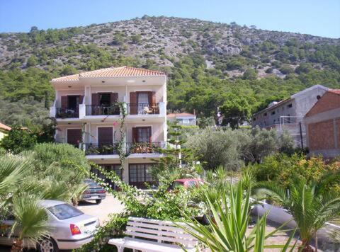"Patra'S" Apartments Patra Poseidonion Extérieur photo